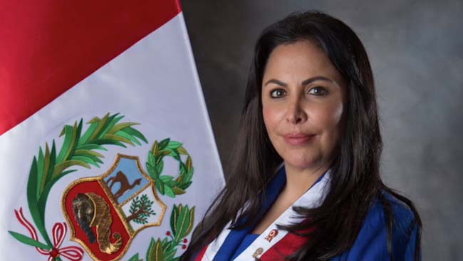 Patricia Chirinos 16x9